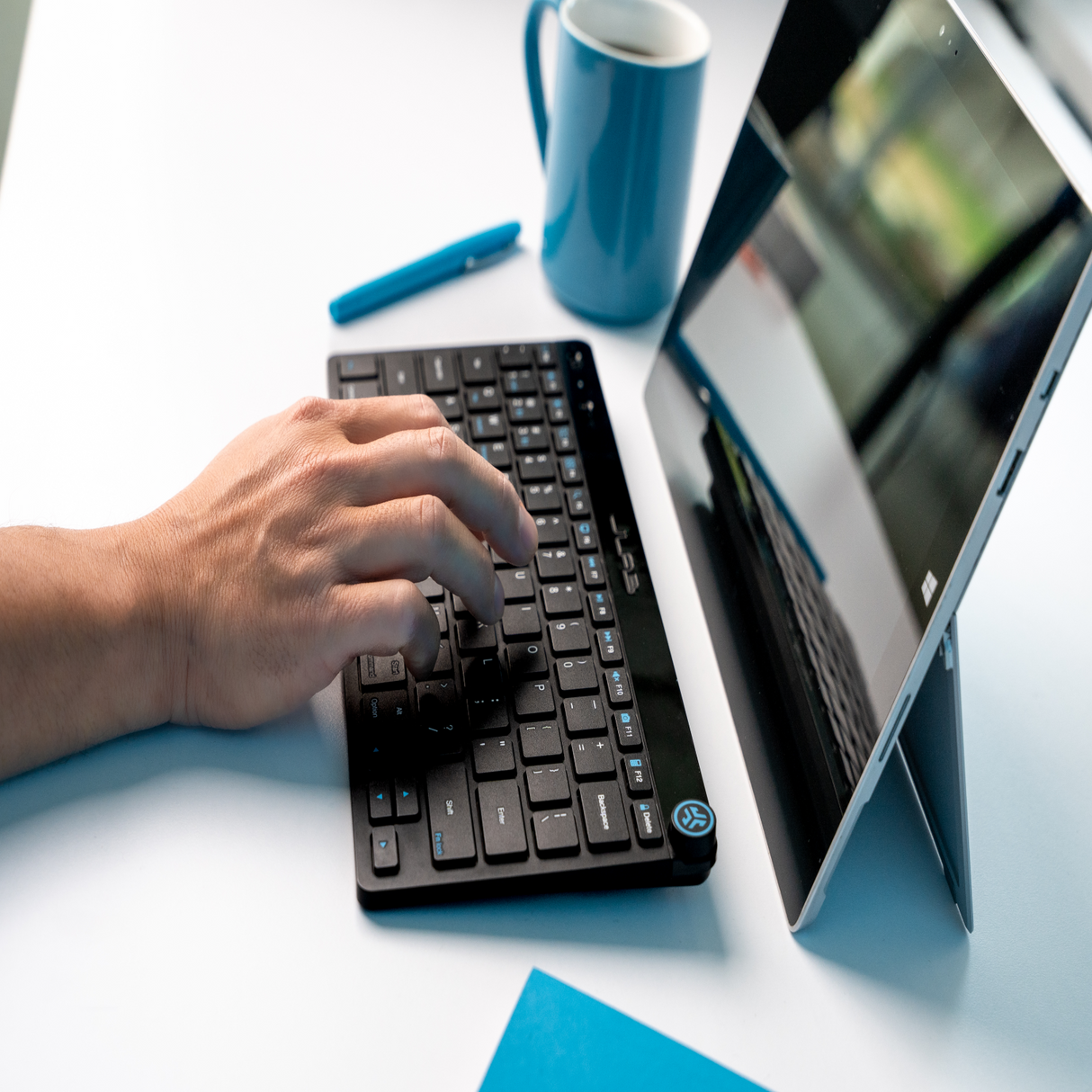 png_1500x1500_56888247